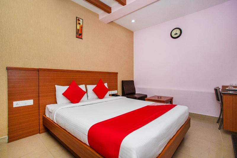 Oyo 6960 Kengeri Hotel Bangalore Luaran gambar